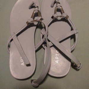 Sandals Apt 9